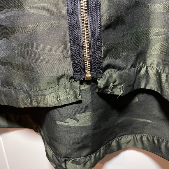 Blank NYC High-Low Windbreaker Camouflage Satin Hooded Jacket Size S - Picture 5 of 10